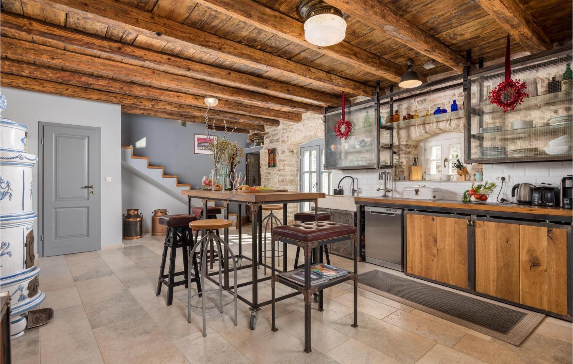 Amazing Home In Foli With Kitchen 외부 사진